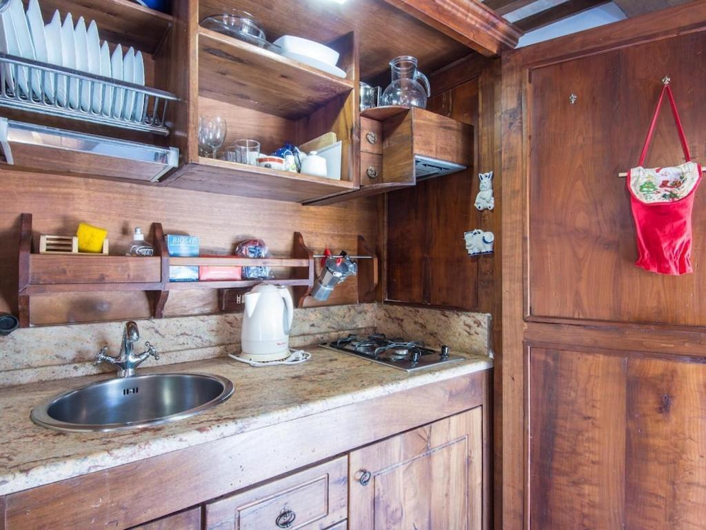 Apartment Condotti Terrace Rome Bagian luar foto