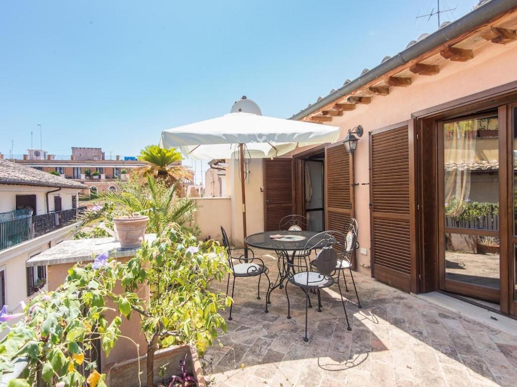 Apartment Condotti Terrace Rome Bagian luar foto
