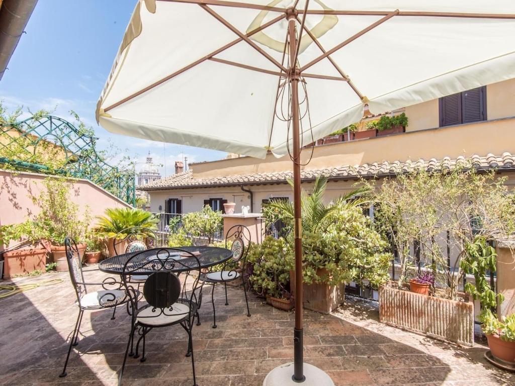 Apartment Condotti Terrace Rome Bagian luar foto